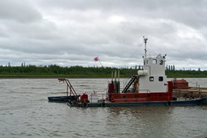 inuvikboatsmall
